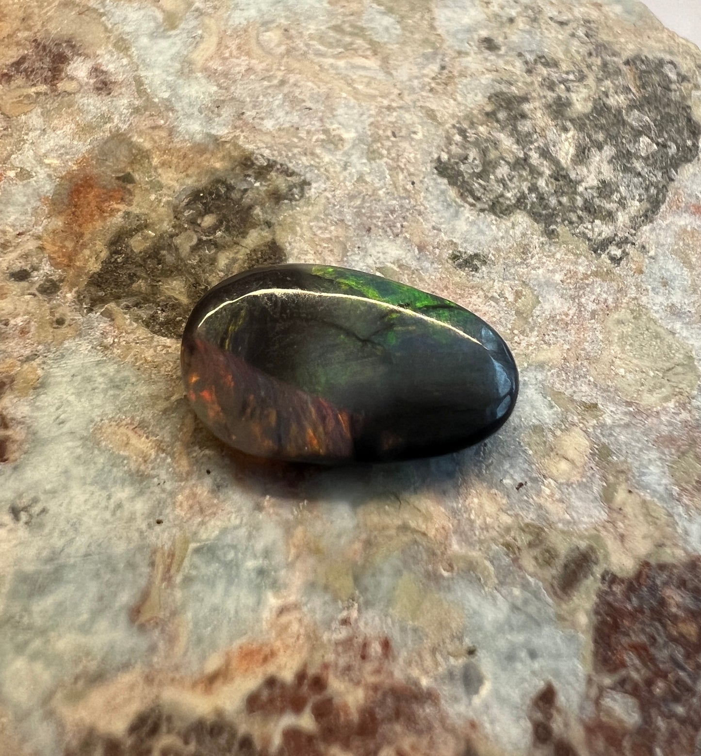 0.7 ct Black Opal