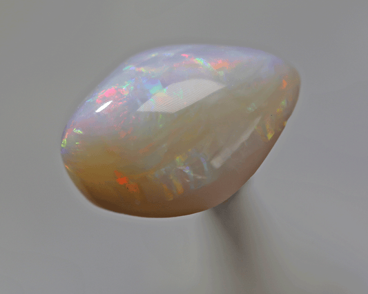 4.4 ct Light Opal