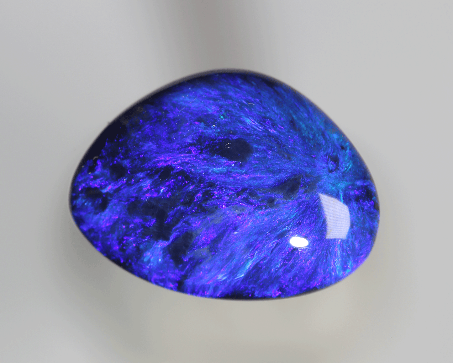 4.7 ct Black Opal