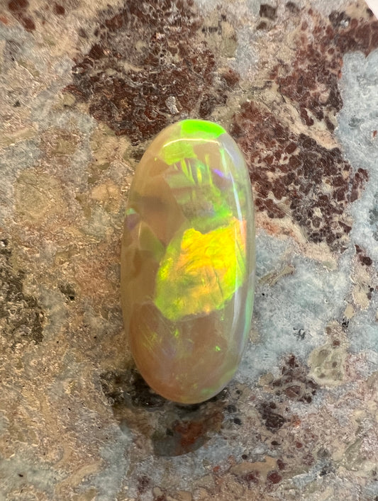 4.28 ct Light Opal