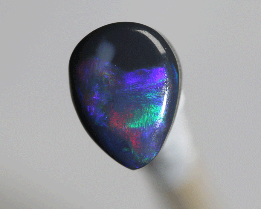 0.98 ct black opal