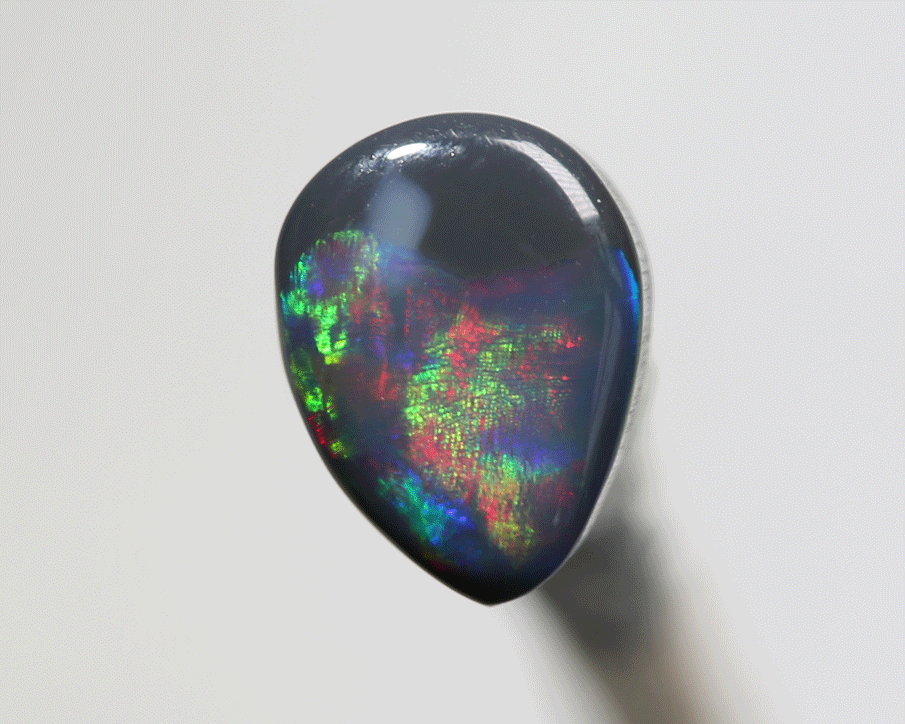 0.98 ct black opal
