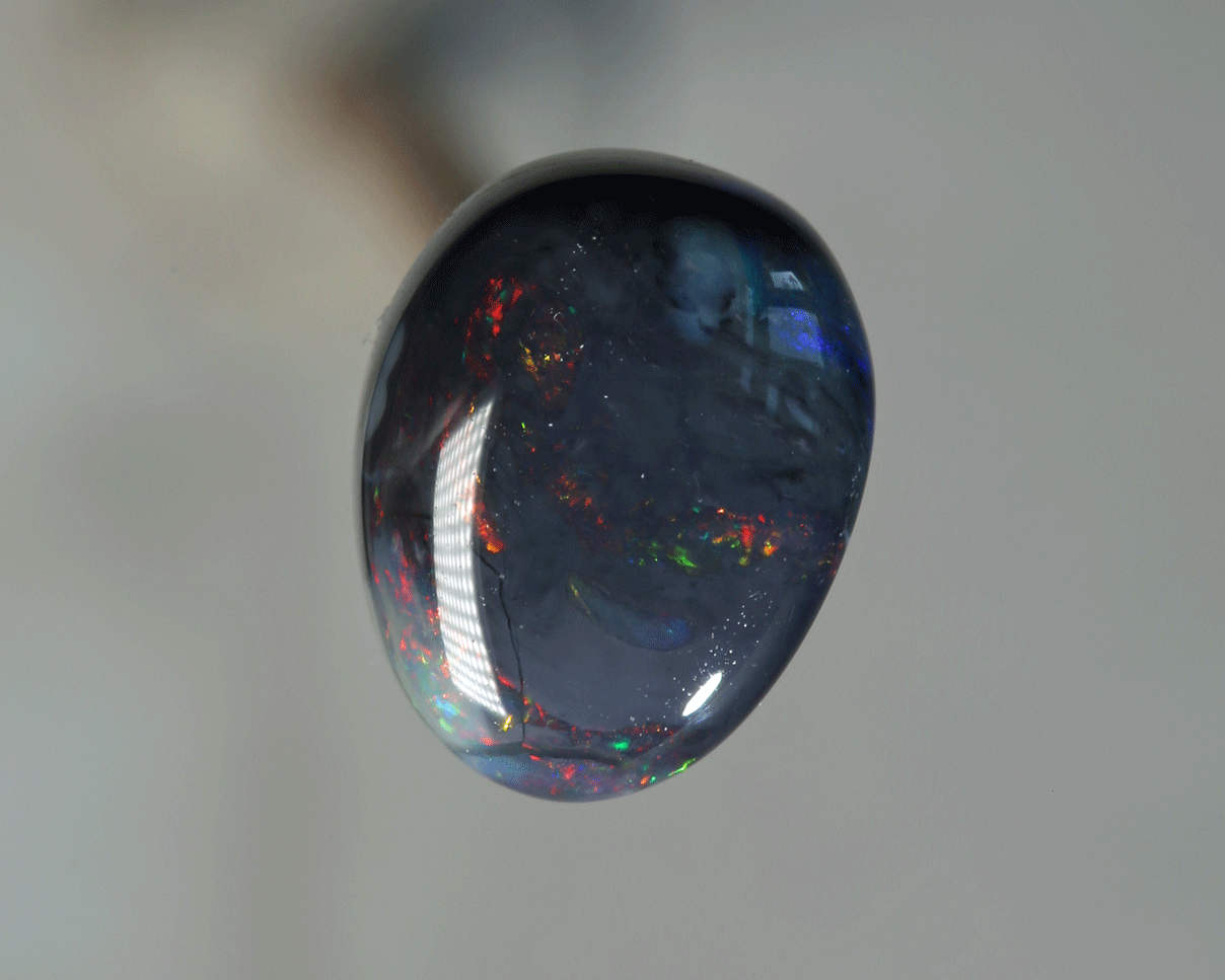 4.9 ct Black Opal